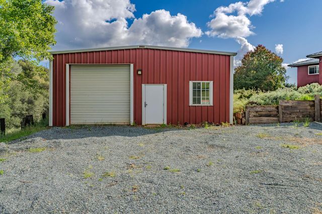 17295 Previtalli Rd, Jackson, CA 95642