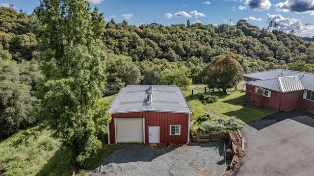 17295 Previtalli Rd, Jackson, CA 95642