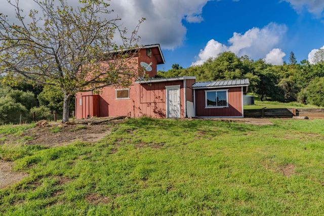 17295 Previtalli Rd, Jackson, CA 95642