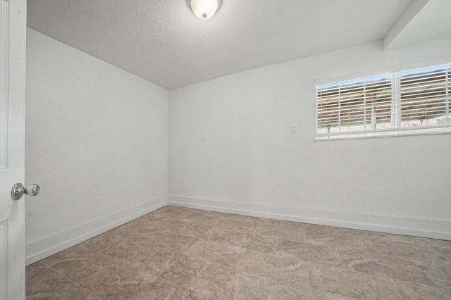 17295 Previtalli Rd, Jackson, CA 95642