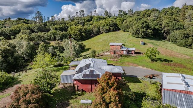 17295 Previtalli Rd, Jackson, CA 95642