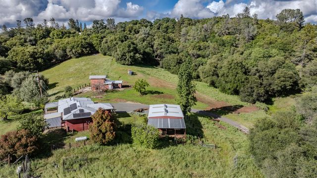 17295 Previtalli Rd, Jackson, CA 95642