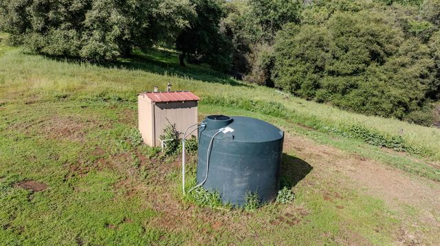 17295 Previtalli Rd, Jackson, CA 95642