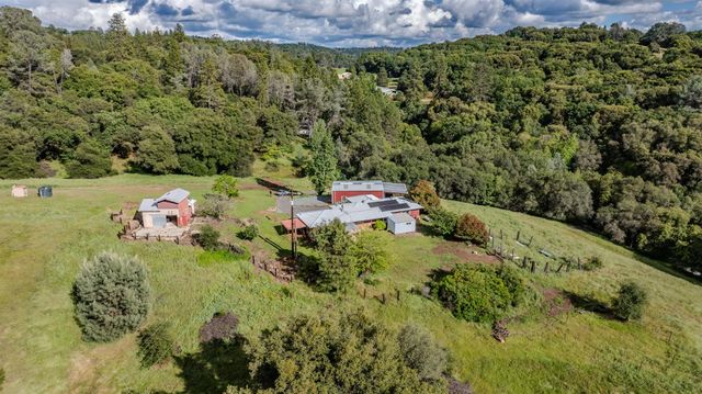 17295 Previtalli Rd, Jackson, CA 95642