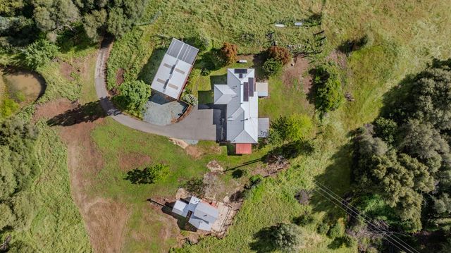 17295 Previtalli Rd, Jackson, CA 95642