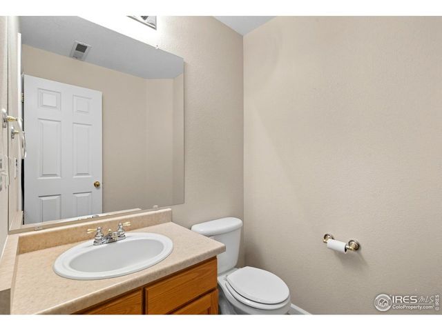 635 Elizabeth St Cir, Dacono, CO 80514