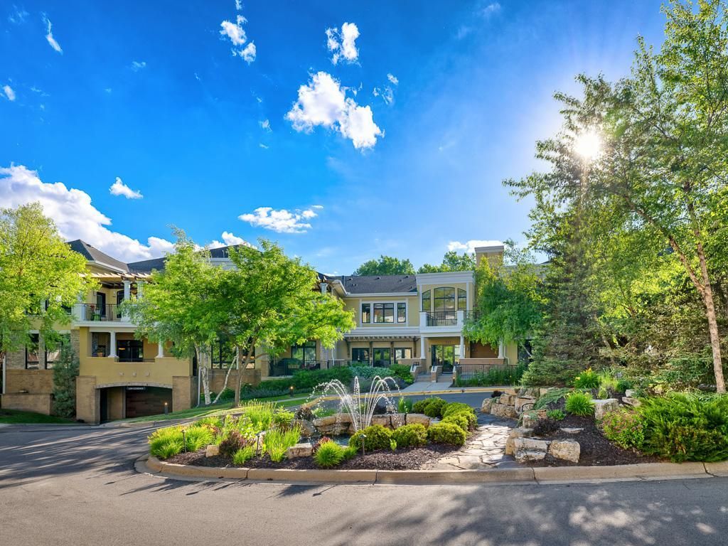 715 Linden Street 204, Mendota Heights, MN 55118 — photo 2