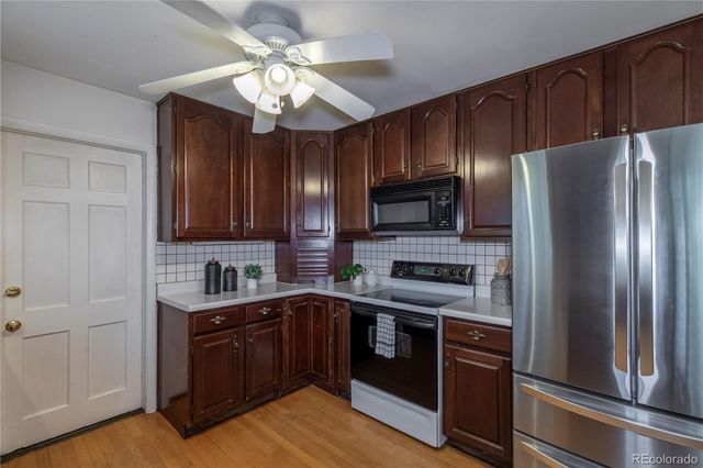 1061 E Briarwood Circle N, Centennial, CO 80122