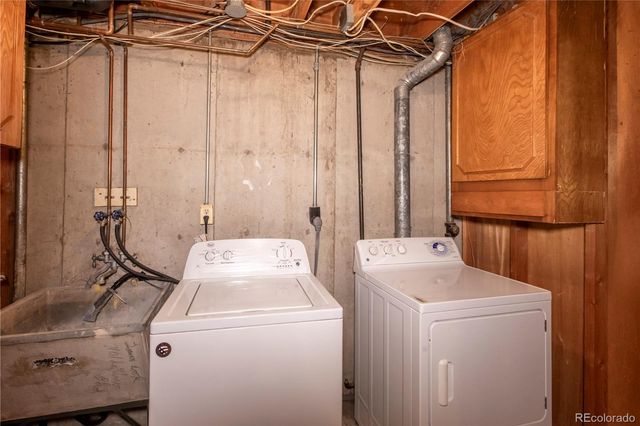 1061 E Briarwood Circle N, Centennial, CO 80122