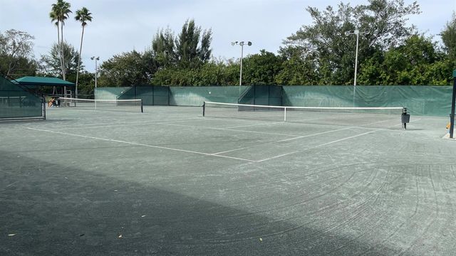 6866 HUNTINGTON Lane 504, Delray Beach, FL 33446