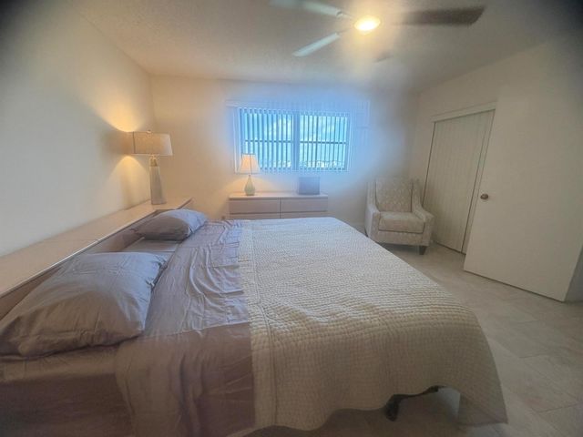 6866 HUNTINGTON Lane 504, Delray Beach, FL 33446