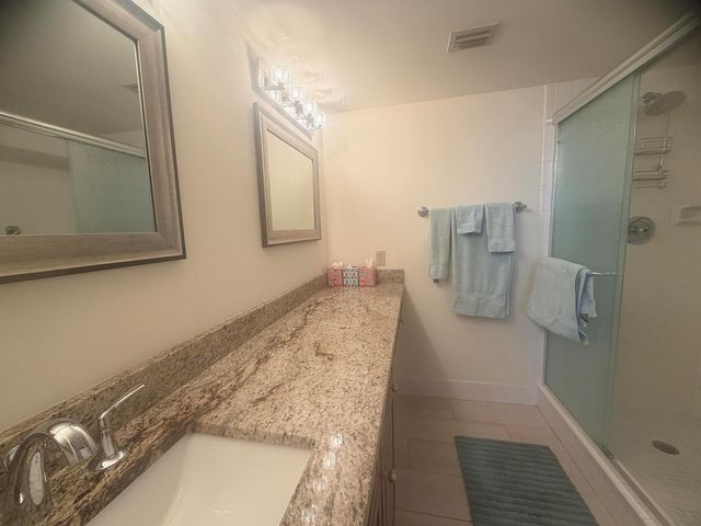 6866 HUNTINGTON Lane 504, Delray Beach, FL 33446