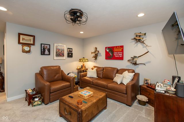 11595 Flynn Place, Noblesville, IN 46060