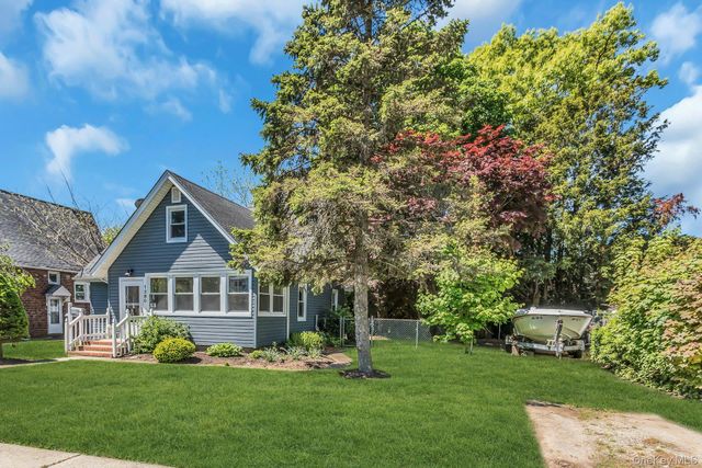 1380 Dartmouth Street, Baldwin, NY 11510