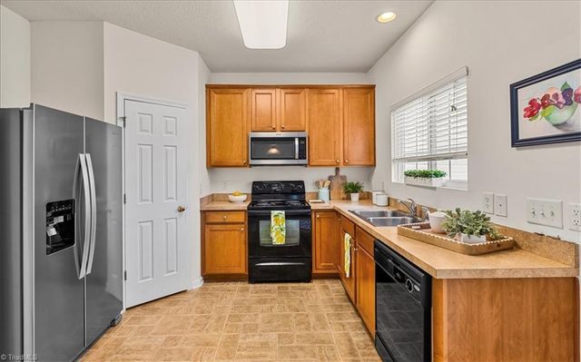 6886 Derby Run Drive, Whitsett, NC 27377