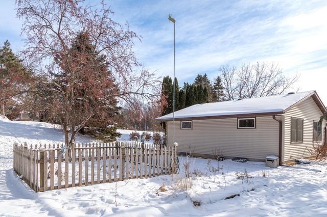 7610 50th Street N, Lake Elmo, MN 55042