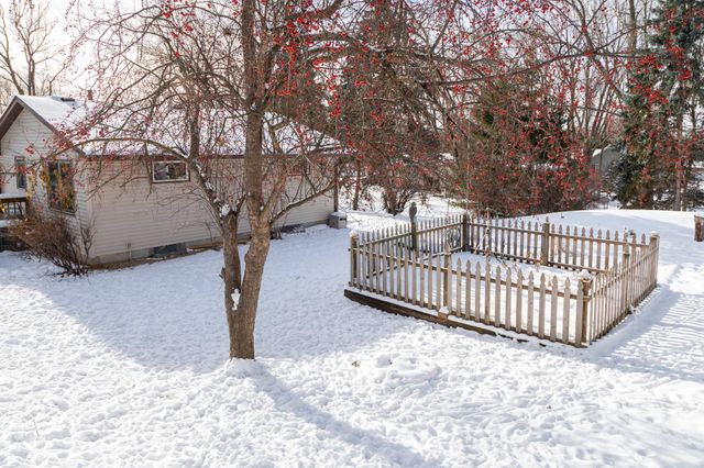 7610 50th Street N, Lake Elmo, MN 55042