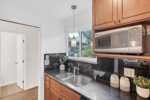 1921 Rock Street 20, Mountain View, CA 94043