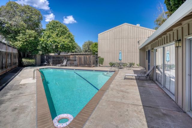 1921 Rock Street 20, Mountain View, CA 94043