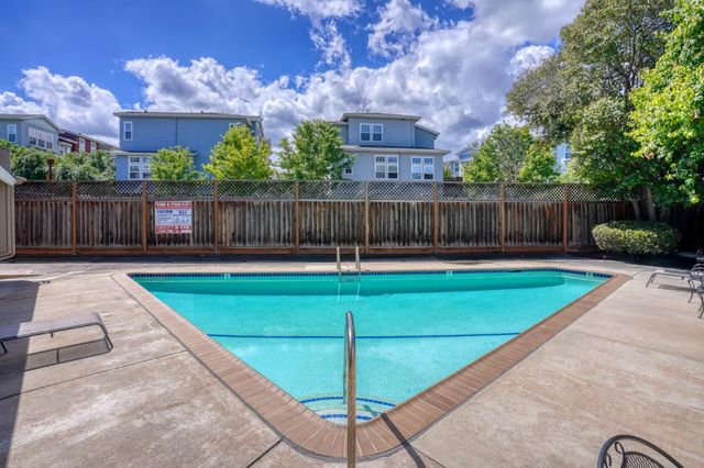 1921 Rock Street 20, Mountain View, CA 94043