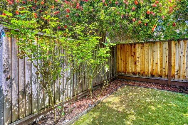 1921 Rock Street 20, Mountain View, CA 94043