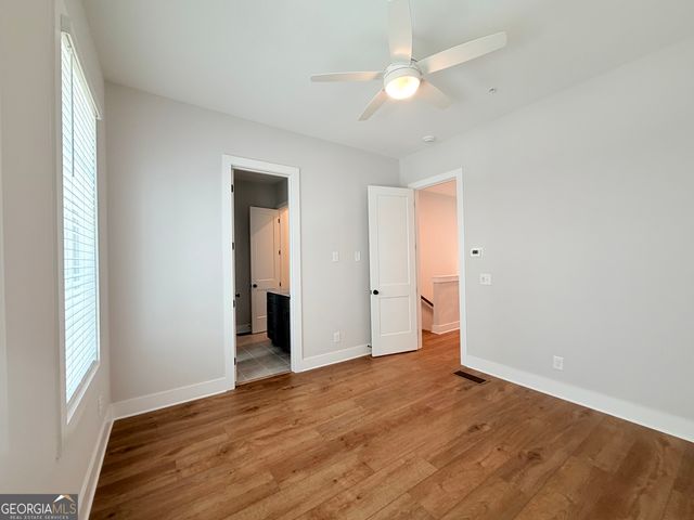 988 Bibbs Cir 4, Atlanta, GA 30318