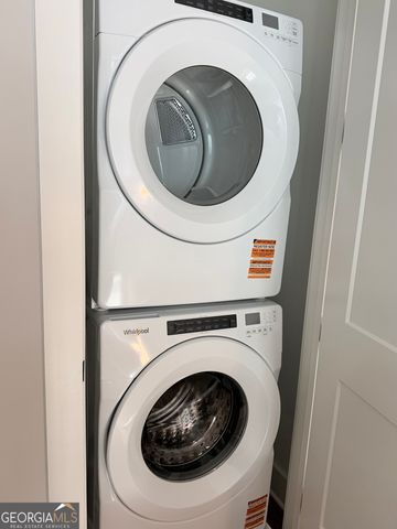 988 Bibbs Cir 4, Atlanta, GA 30318