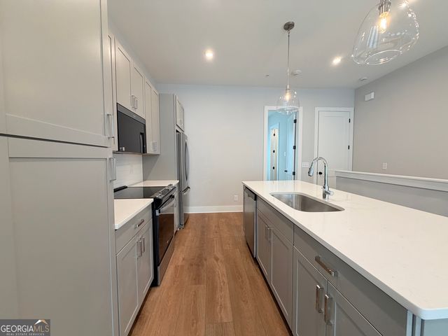 988 Bibbs Cir 4, Atlanta, GA 30318