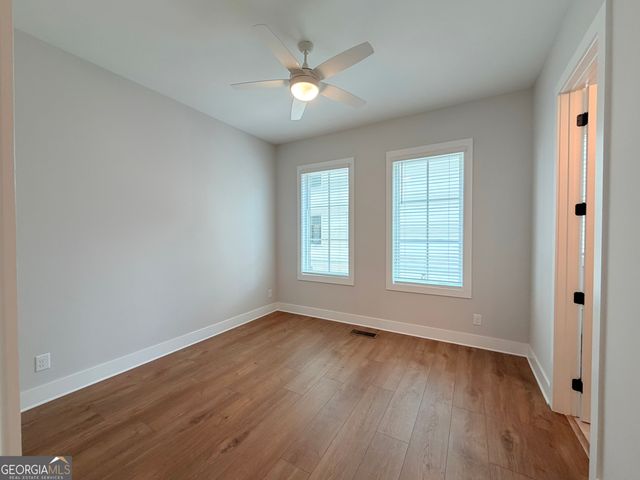 988 Bibbs Cir 4, Atlanta, GA 30318