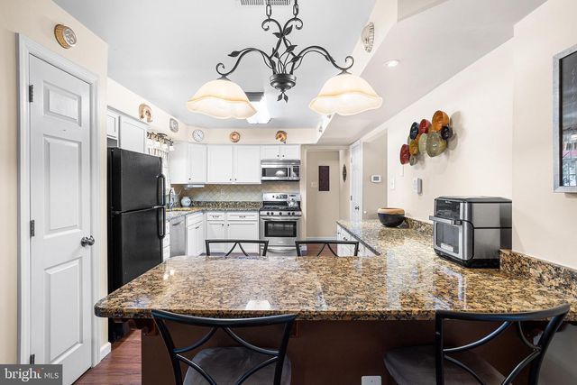 102 MASSEY DR, Sewell, NJ 08080