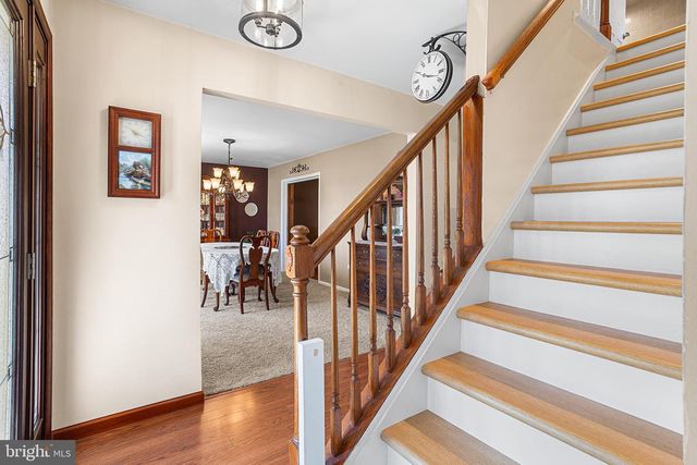 102 MASSEY DR, Sewell, NJ 08080