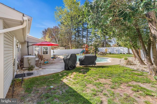 102 MASSEY DR, Sewell, NJ 08080