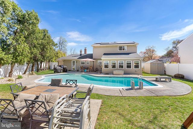 102 MASSEY DR, Sewell, NJ 08080