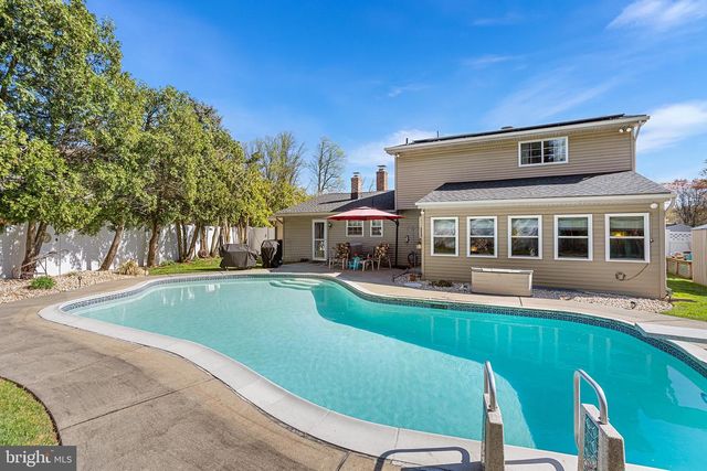 102 MASSEY DR, Sewell, NJ 08080