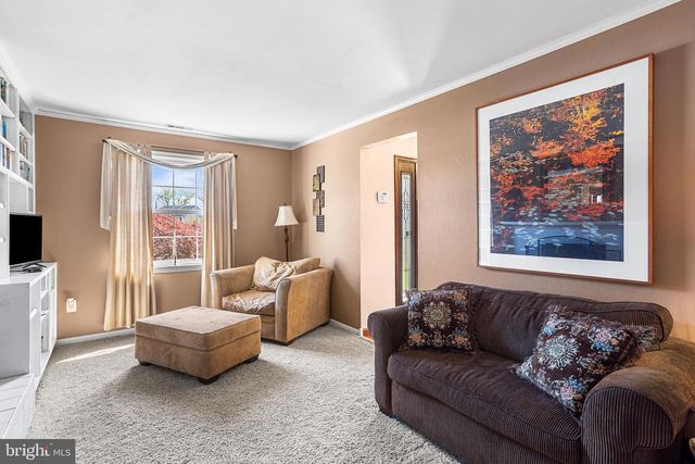 102 MASSEY DR, Sewell, NJ 08080