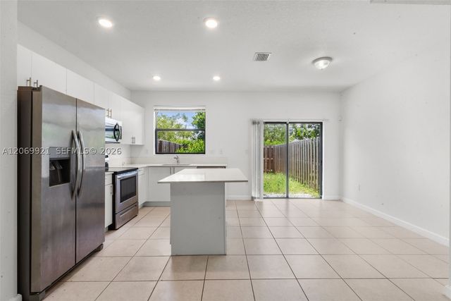 28637 SW 132nd Ct, Homestead, FL 33033