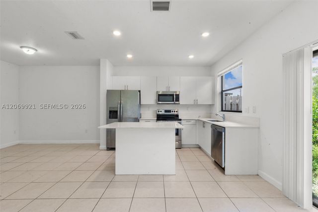 28637 SW 132nd Ct, Homestead, FL 33033
