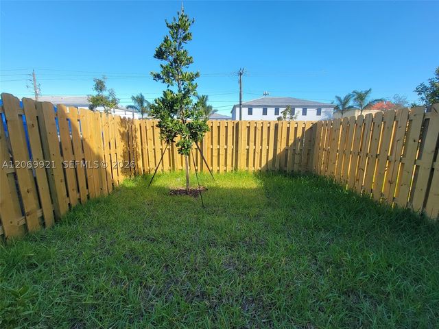 28637 SW 132nd Ct, Homestead, FL 33033
