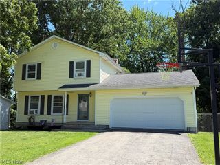 4791 Warwick Drive S, Canfield, OH 44406