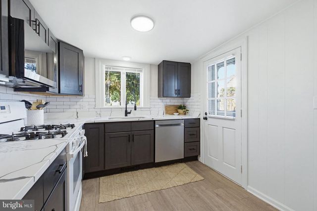 30 S 5TH ST, Columbia, PA 17512