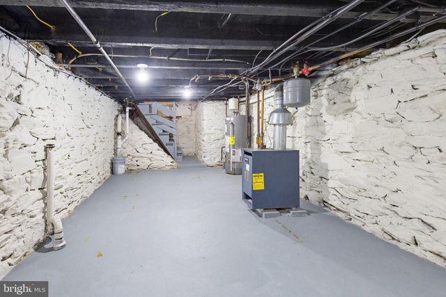 30 S 5TH ST, Columbia, PA 17512