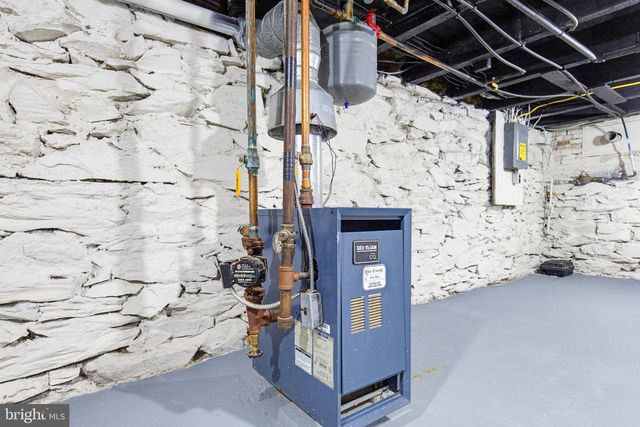 30 S 5TH ST, Columbia, PA 17512