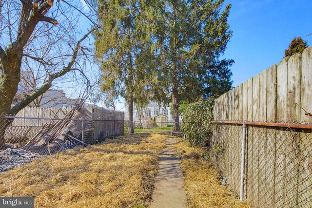 30 S 5TH ST, Columbia, PA 17512