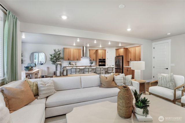 32120 Myrtle Avenue SE, Black Diamond, WA 98010