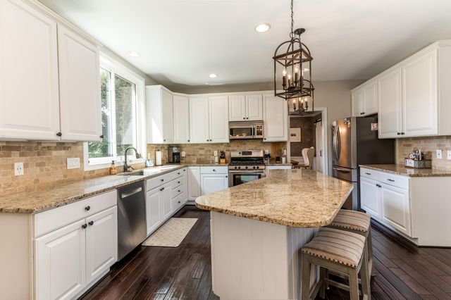 939 Greenview Court, Villa Hills, KY 41017