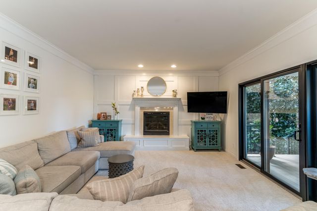 939 Greenview Court, Villa Hills, KY 41017