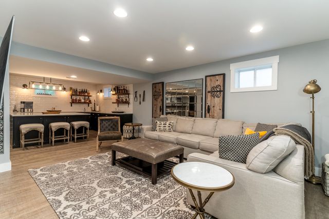 939 Greenview Court, Villa Hills, KY 41017