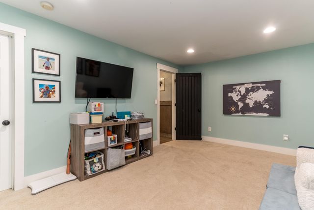 939 Greenview Court, Villa Hills, KY 41017