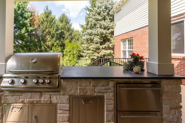 939 Greenview Court, Villa Hills, KY 41017