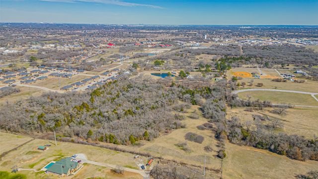 200 Jonah Road, Kennedale, TX 76060